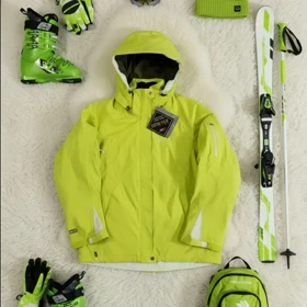 SIZE M-L کاپشن اسکی گورتکس حرفه ای اورجینال PEAK PERFORMANCE سوئد