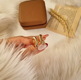 انگشتر طرح طلا A24