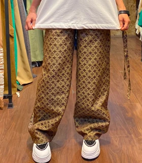 ست تیشرت وشلوار طرح دار