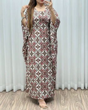 عبایی خشت بوگاتی قواره دار 7468 (سفید اناری)