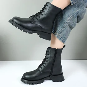 نیم بوت زنانه رنگ مشکی ساق‌دار بندی سوگو لیا کد 68877