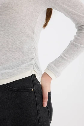 تیشرت آستین بلند باریک Fit Slim Cut Crew Basic Basic Plain Den Leb T-Shirt E6548ax25sp E6548AX25SP