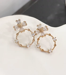 گوشواره گل بابونه استیل دخترونه 650