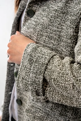 پالتو کوتاه جیب‌دار زنانه