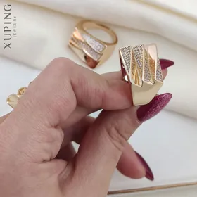 انگشتر نگین‌دار طرح‌طلا ژوپینگ