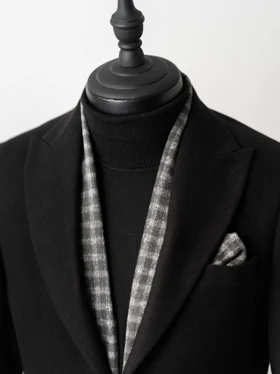 شالگردن چهارخونه طوسی کارلوتی کد s245