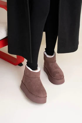 آگ زنانه 2025 RO