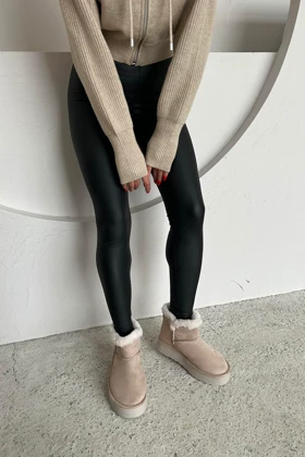 بوت و نیم بوت زنانه استراسونس straswans