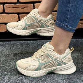کتانی اسپرت زنانه مدل نایک NIKE رنگ کرم سبز