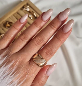 انگشتر طرح طلا