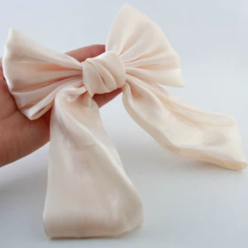 گیره مو فرانسوی دخترانه مدل پاپیونی (سفید)