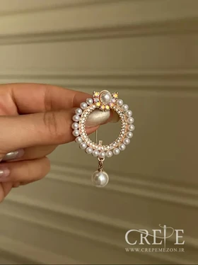 گل سینه حلقه مرواریدی