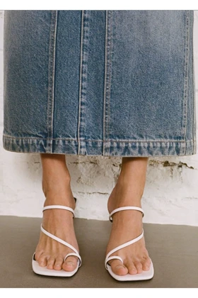 صندل زنانه اورجینال منگو mango