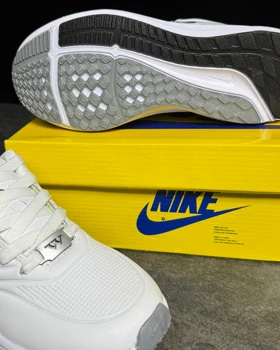 کتانی نایک رانینگ ضدآب