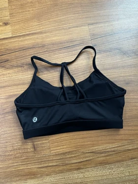 نیم‌تنه ورزشی زنانه لولولمون Lululemon مدل Strappy