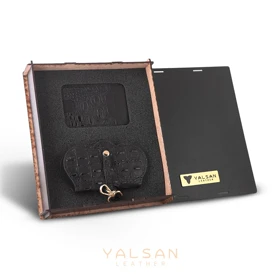 ست هدیه زنانه چرم یلسان مدل چیکا کد 193-MDS-GAN