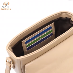 کیف رودوشی برند پرتیزس PRETTYZYS PRD4-014