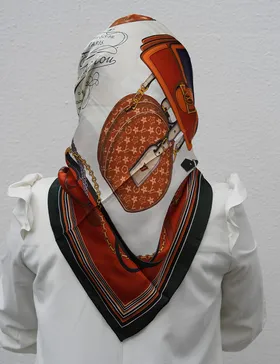 روسری ساتن ابریشمی آوا