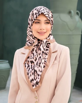 روسری کاریان ابرریشم کجراه (سایز 90) 30109