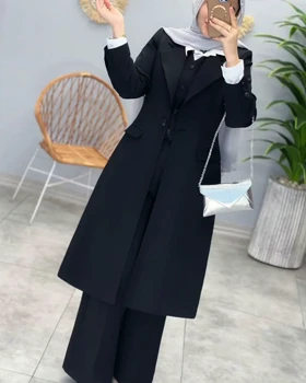 کت و شلوار و جلیقه پارسیان