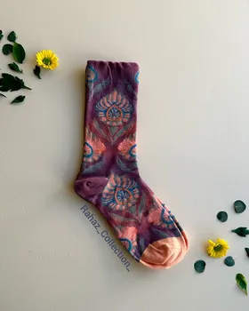 جوراب طرح‌دار ساق‌دار
