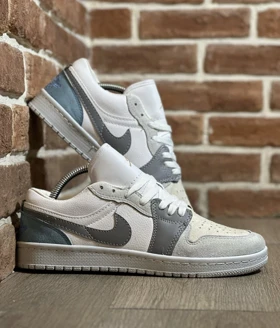 کتانی نایک اس بی sb سفید طوسی