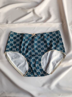 شورت ساتن گوچی کد: 16595