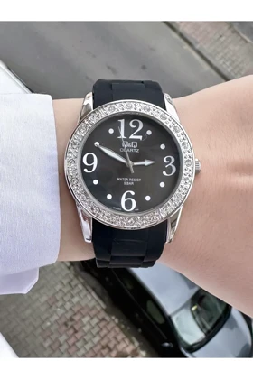 ساعت زنانه qandq