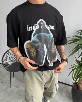 تیشرت مشکی INDIFFERENT