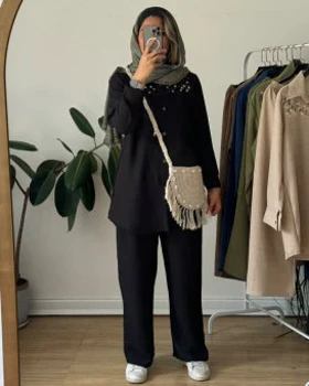 ست مانتو و شلوار با گلدوزی