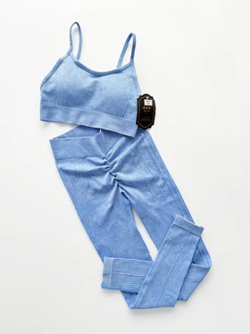 ست ورزشی سیملس نیم‌تنه کاپ‌دار و لگ پشت چروک خط‌دار