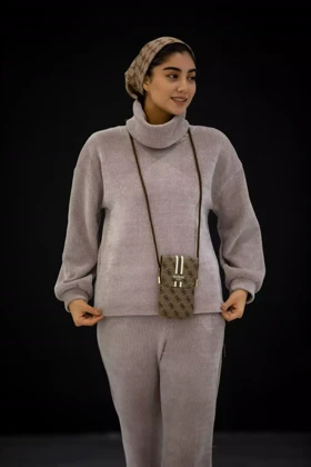 هودی بیسکوییتی یقه اسکی (کالباسی)