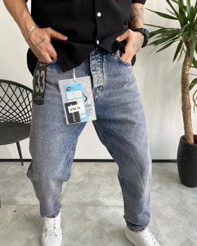 شلوار مام فیت کثیفشور ساده BALENCIAGA
