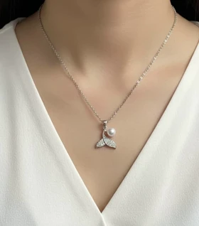 گردنبند دم وال