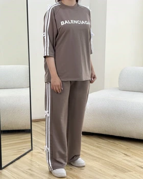 ست تیشرت و شلوار نواری