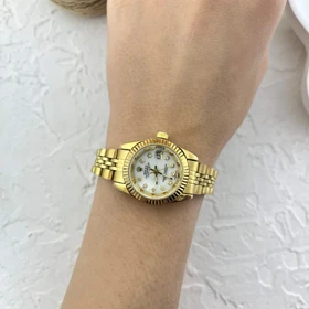 ساعت زنانه طرح روکلس، ظرافت و زیبایی در یک قاب