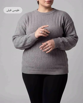 بلوز بافت سایز بزرگ پلاس یقه گرد طرح خطی آستین بلند کد 2063 (طوسی فیلی)