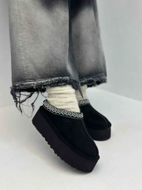 UGG رودوخت