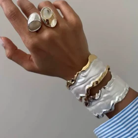 بنگل مینا کاری موج دار