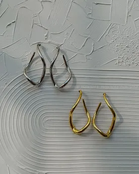 گوشواره دفرمه مینیمال 00083