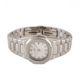 ساعت زنانه پتک فیلیپ ناتیلوس سیلور صفحه سفید