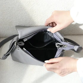 کیف زنانه دوشی مدل پرتو