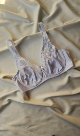 سوتین تک دانتل و پرلون فنردار برند SHANDERMAN کد: 2280