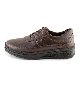 کفش روزمره مردانه Clarks چرم مصنوعی بند دار