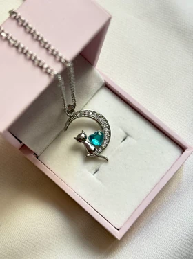 گردنبند ماه نگین‌دار🌙💎