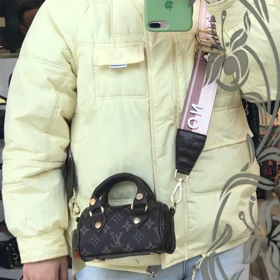 کیف مینی بگ زنانه لویی ویتون LV وارداتی کد 1038