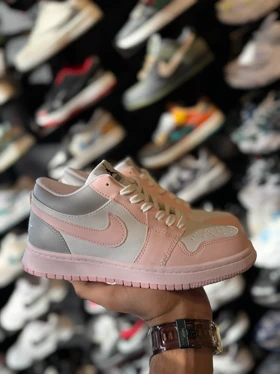 جردن وان صورتی طوسی