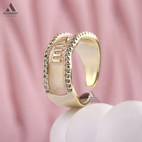 انگشتر زنانه میو میو Miu Miu Shell Ring W01 (کرم)