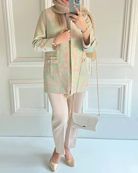 مانتو آبرنگی