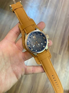 ساعت پورشه بندچرمی عسلی